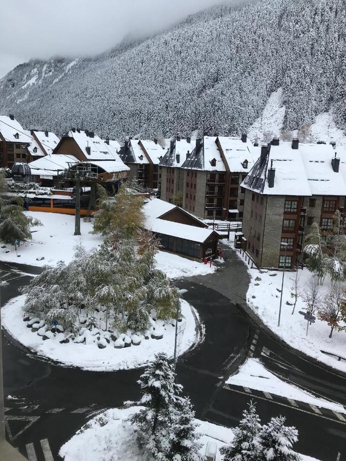 Sauts By Totiaran Apartment Baqueira Beret Luaran gambar